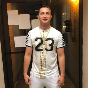 Meet your Posher, Nicholas